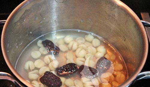 Cách nấu chè yến hạt sen ngon