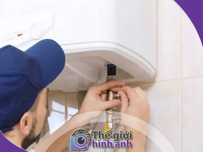 Tự sửa chữa bình nóng lạnh Ariston tại nhà có nên không?