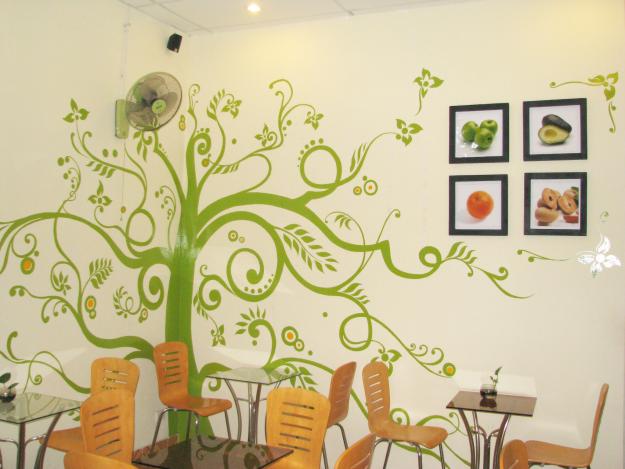 Vẽ tranh tường trang trí quán café thật ấn tượng