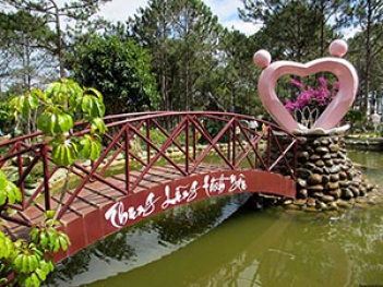 Mãi yêu với Thung lũng tình yêu Đà Lạt - hình ảnh