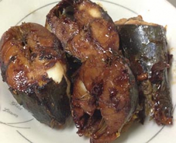 Cá nục kho khô - hình ảnh