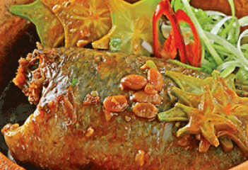Cá rô phi kho khế - hình ảnh