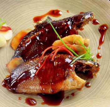 Cá rô phi kho riềng - hình ảnh