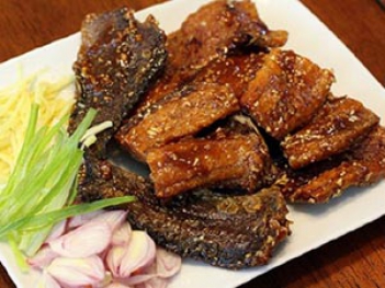 Cách chế biến khô cá lóc - hình ảnh