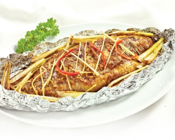 Cá diêu hồng nướng giấy bạc - hình ảnh
