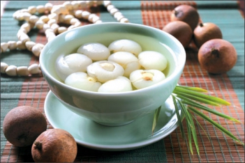 Cách nấu chè hạt sen nhãn nhục ngon - hình ảnh