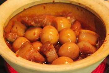 Cách làm thịt kho trứng cút ngon và hấp dẫn nhất - hình ảnh