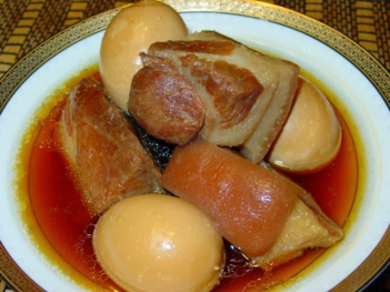 Thịt kho hột vịt với nước dừa ngon tuyệt vời - hình ảnh