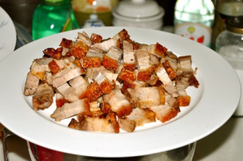 Cách làm thịt heo quay da giòn ngon - hình ảnh