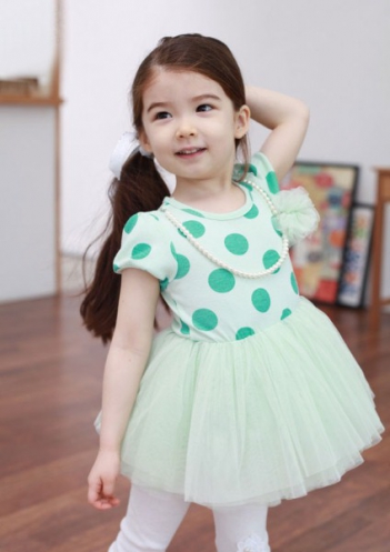 Những hình em bé gái dễ thương nhất - hình ảnh
