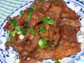 Cách kho thịt nạc ngon và hấp dẫn - hình ảnh