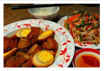 Cách làm món thịt kho tàu với trứng - hình ảnh