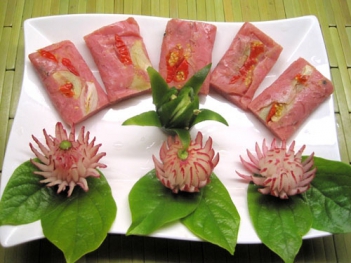 Cách làm nem chua bằng thịt heo ngon - hình ảnh