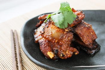 Cách làm thịt lợn áp chảo cực dễ và thơm ngon - hình ảnh