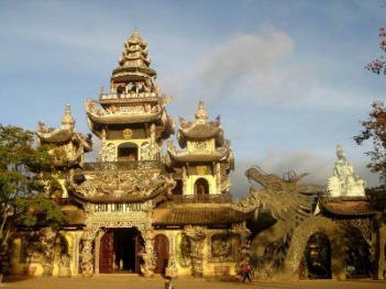 Chùa Linh Sơn ở Đà Lạt - hình ảnh