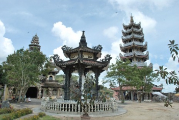 Chùa Linh Phước ở Đà Lạt - hình ảnh