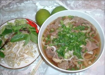 Cách nấu phở thơm ngon đậm đà - hình ảnh