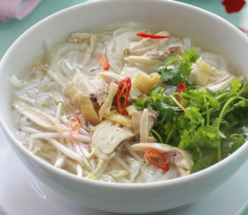 Cách nấu phở gà kiểu Bắc với hương vị đậm đà - hình ảnh