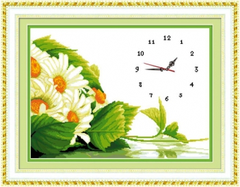 Điểm nổi bật của các bức tranh thêu chữ thập đồng hồ - hình ảnh