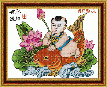 Tranh thêu chữ thập em bé cưỡi cá chép - hình ảnh