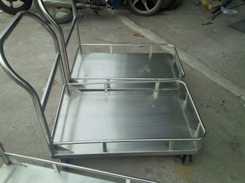 Các loại xe đẩy hàng sử dụng trong siêu thị - hình ảnh